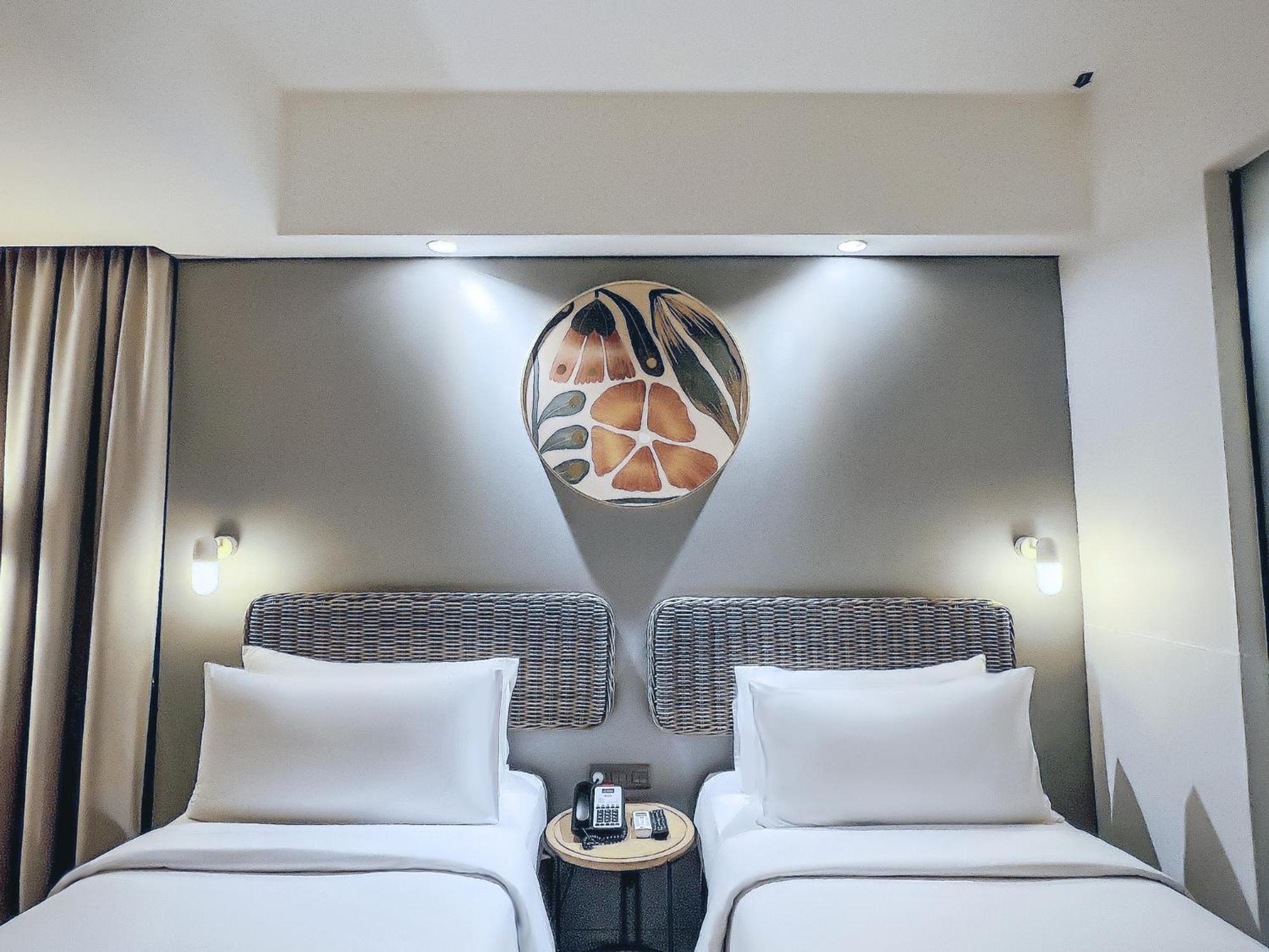 Neo Hotel Puri Indah Jakarta Exteriör bild
